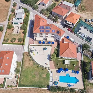 https://apartments-porto-samaria.hotels-in-trogir.com