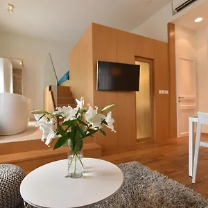 https://the-bridge-luxury-apartments.hotelinzadar.com